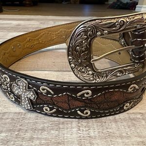 Ariat brand, Girls belt with Crosses
